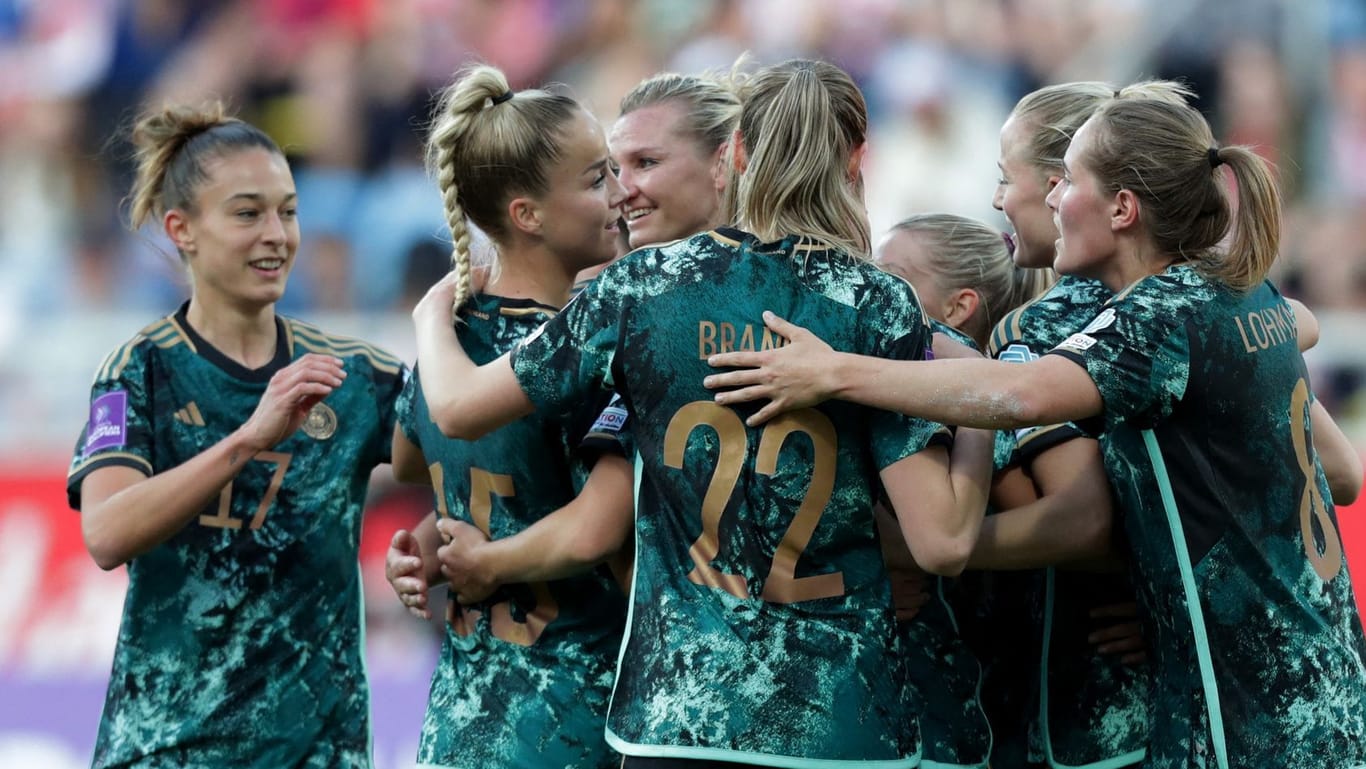 DFB-Frauen: Sie drehten erneut ein Spiel gegen Polen.