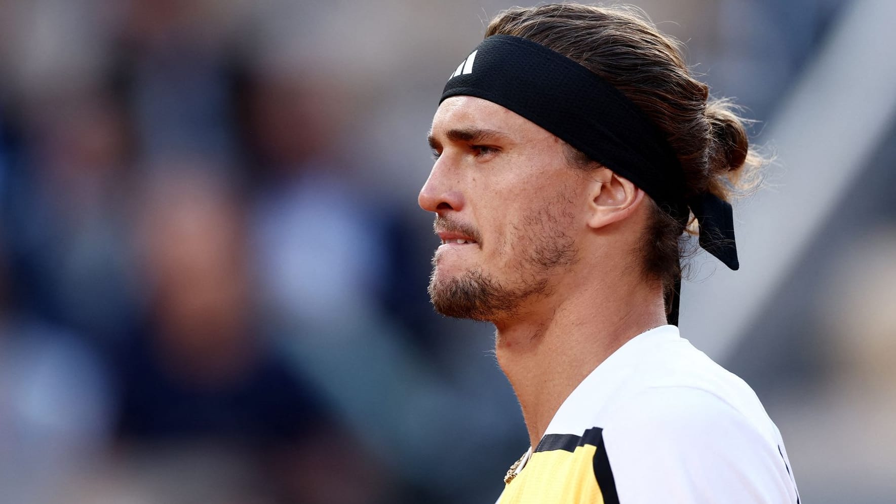 Nachdenklich: Alexander Zverev in der Anfangsphase gegen Alex de Minaur.