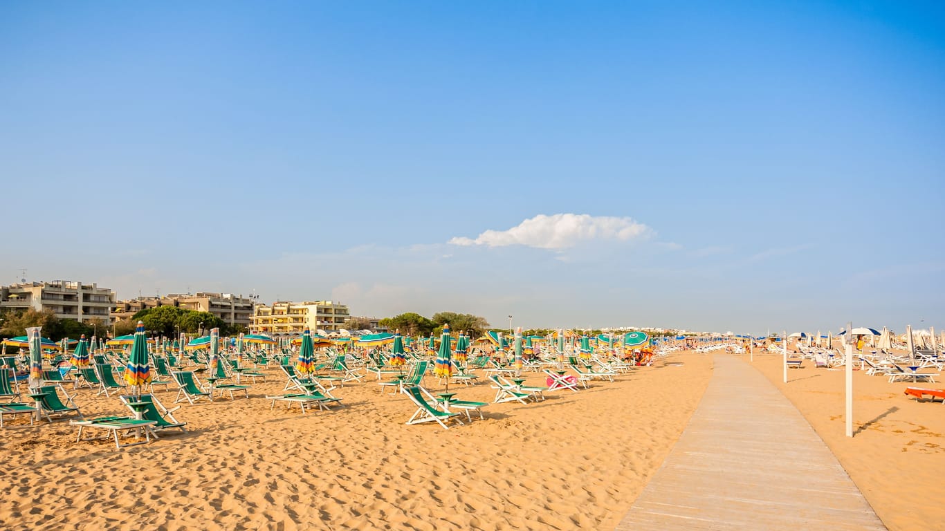 Umbrella beach for relaxing and sun set beach.