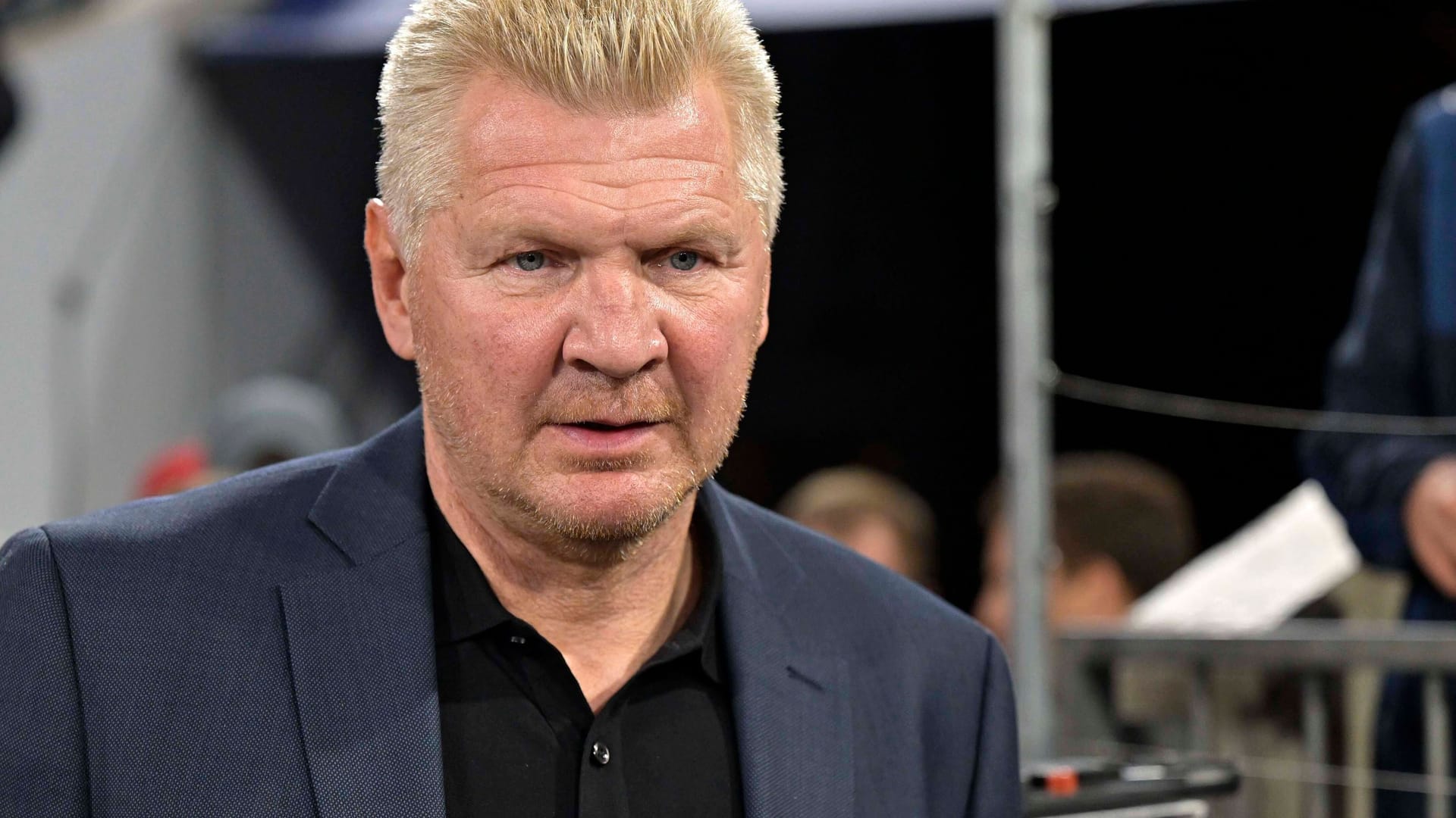 Stefan Effenberg begleitet die Europameisterschaft als Experte und Kolumnist für t-online.