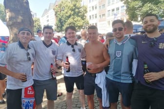 England-Fans am Heumarkt: Hier versammelten sich die "Three Lions"-Anhänger vor dem Spiel.