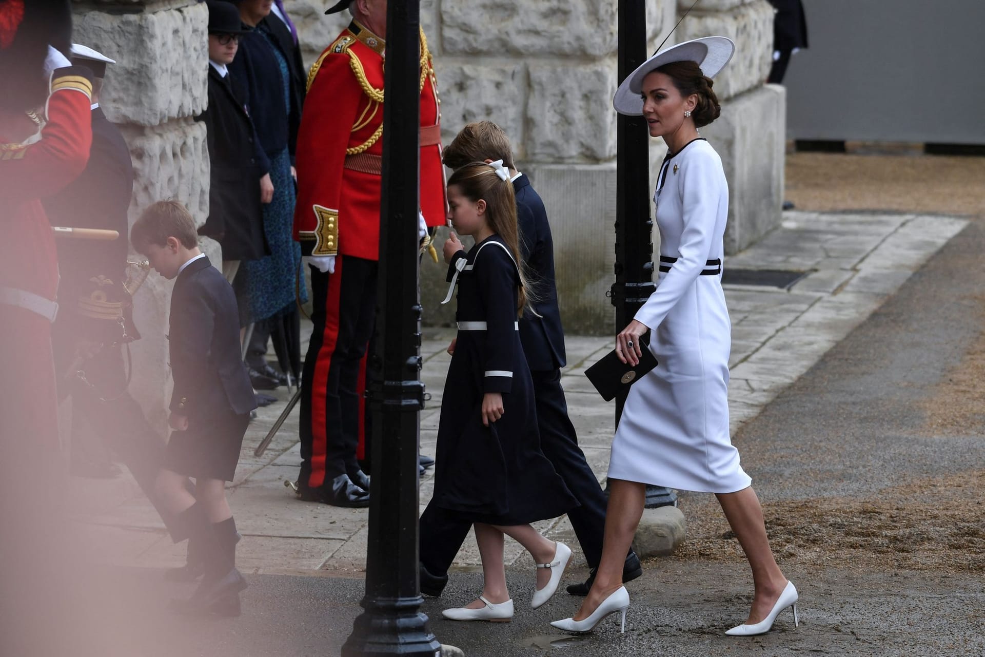 Prinzessin Kate mit ihren Kindern George, Charlotte und Louis