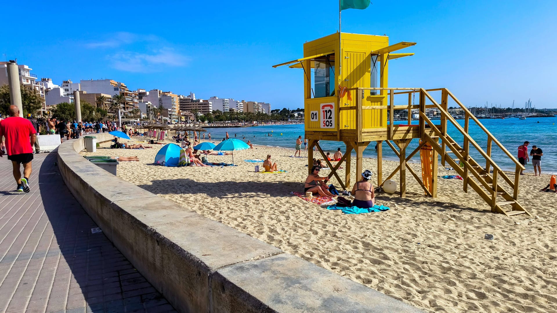 Blick auf die Playa de Palma auf Mallorca: Es wird heiß, aber noch ist es keine Hitzewelle.