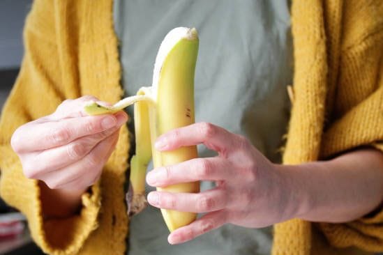 Ob pur, im Müsli oder als Bananenbrot: Die gelbe Exotenfrucht ist bei vielen beliebt.