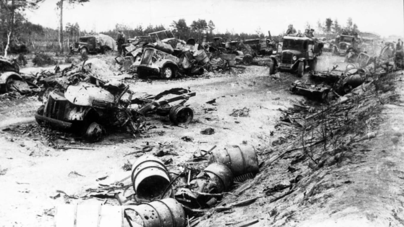 "Operation Bagration" 1944 bei Minsk: Der sowjetischen Truppen konnte die Wehrmacht nichts entgegensetzen.