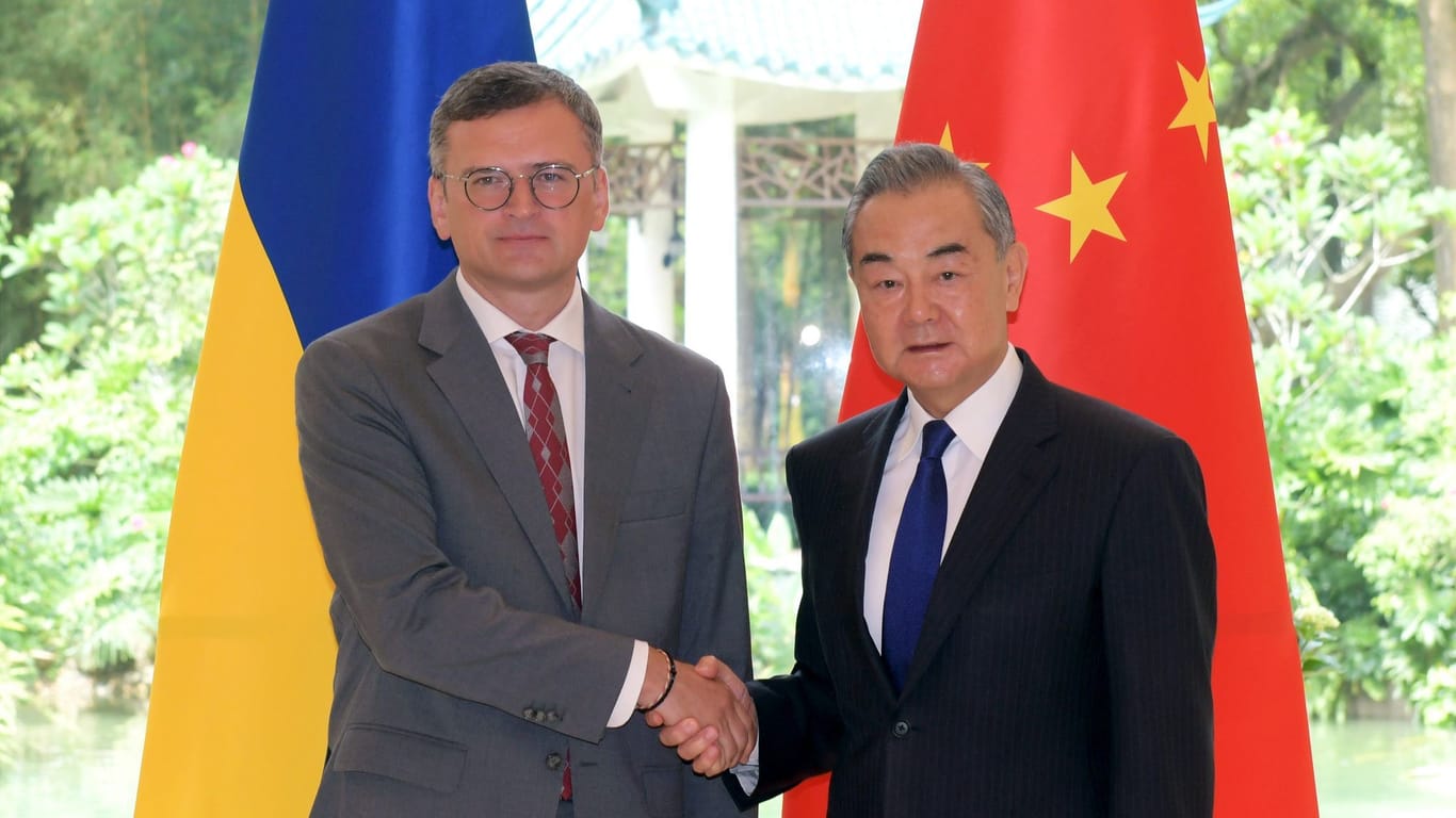 Ukrainischer Außenminister Kuleba in China