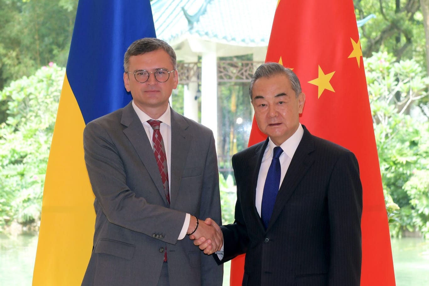 Ukrainischer Außenminister Kuleba in China