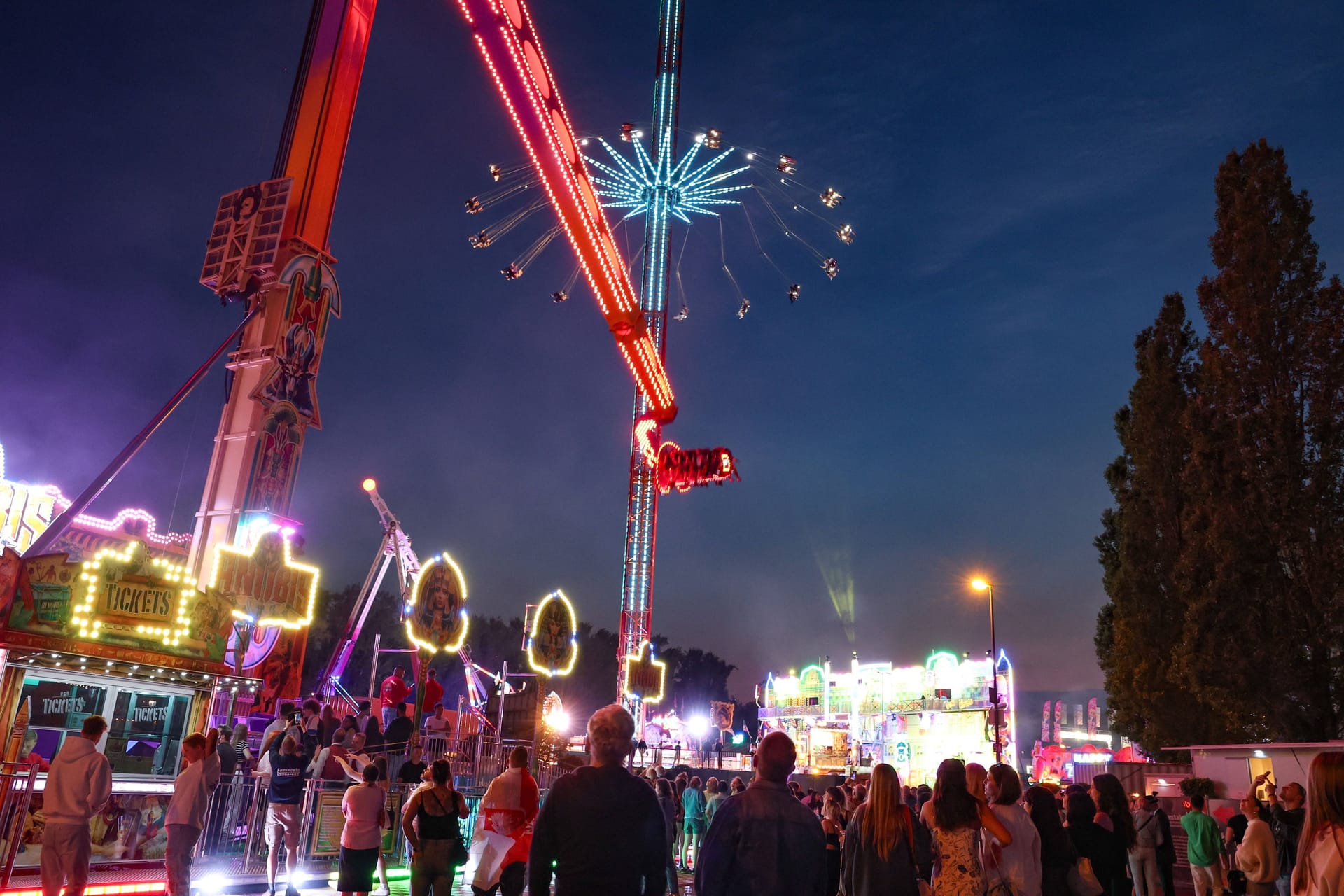 Das Schützenfest in Hannover wurde am Freitag eröffnet: Am gleichen Abend soll es zu einem unschönen Vorfall gekommen sein.