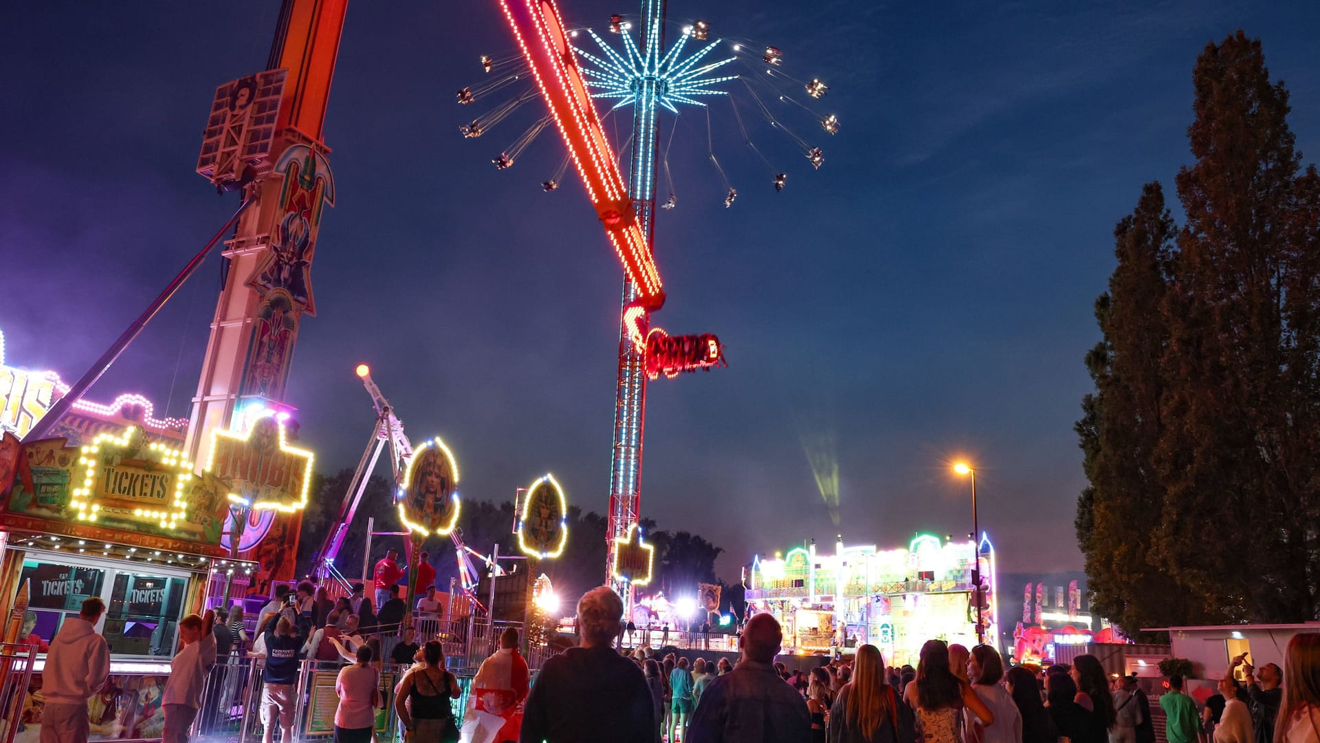 Das Schützenfest in Hannover wurde am Freitag eröffnet: Am gleichen Abend soll es zu einem unschönen Vorfall gekommen sein.