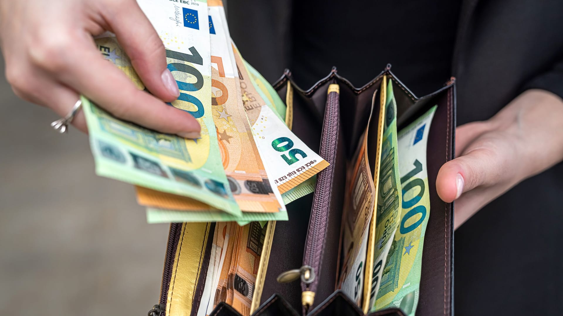 Geld im Portemonnaie Geld im Portemonnaie