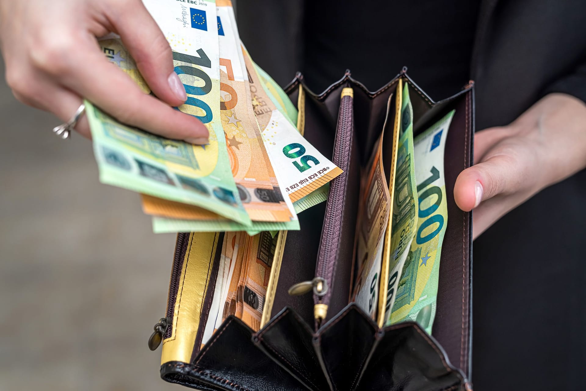 Geld im Portemonnaie