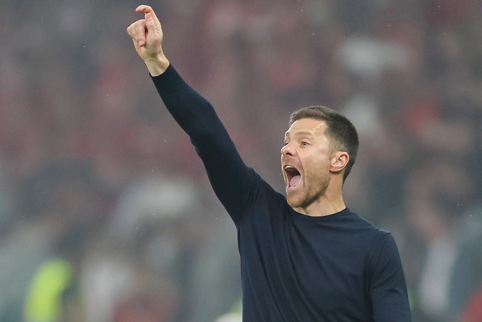 Xabi Alonso: Der spanische Trainer der "Werkself" muss zum Start nach Gladbach.