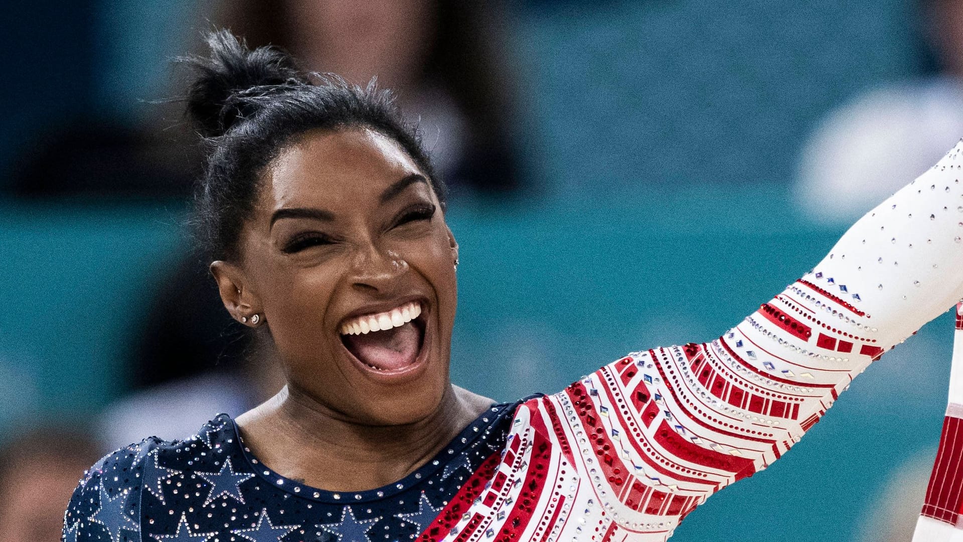 Simone Biles: Der US-Superstar hat erneut Gold bei Olympia gewonnen.