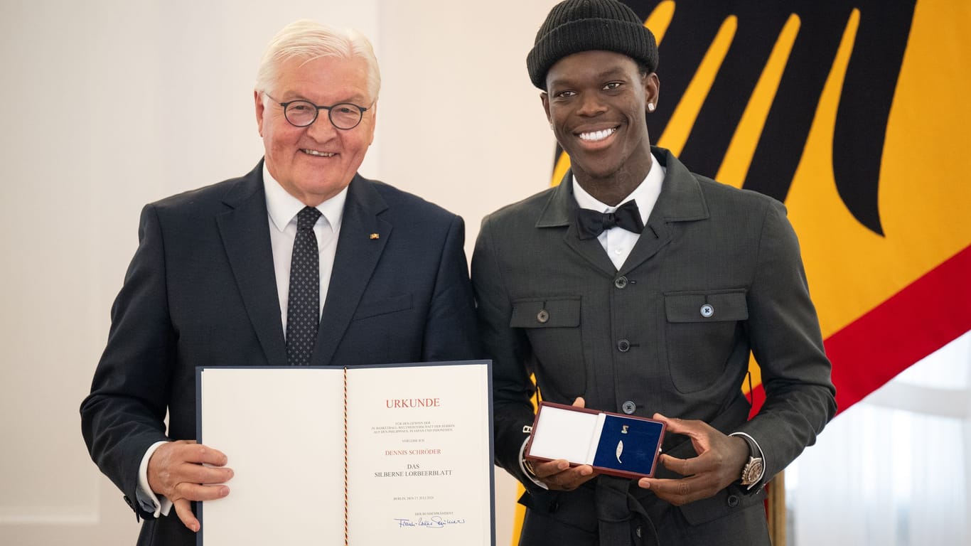 Basketball: Steinmeier zeichnet deutsche Nationalspieler aus