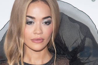 Rita Ora: Die Musikerin sollte am Samstag in Ungarn auftreten.