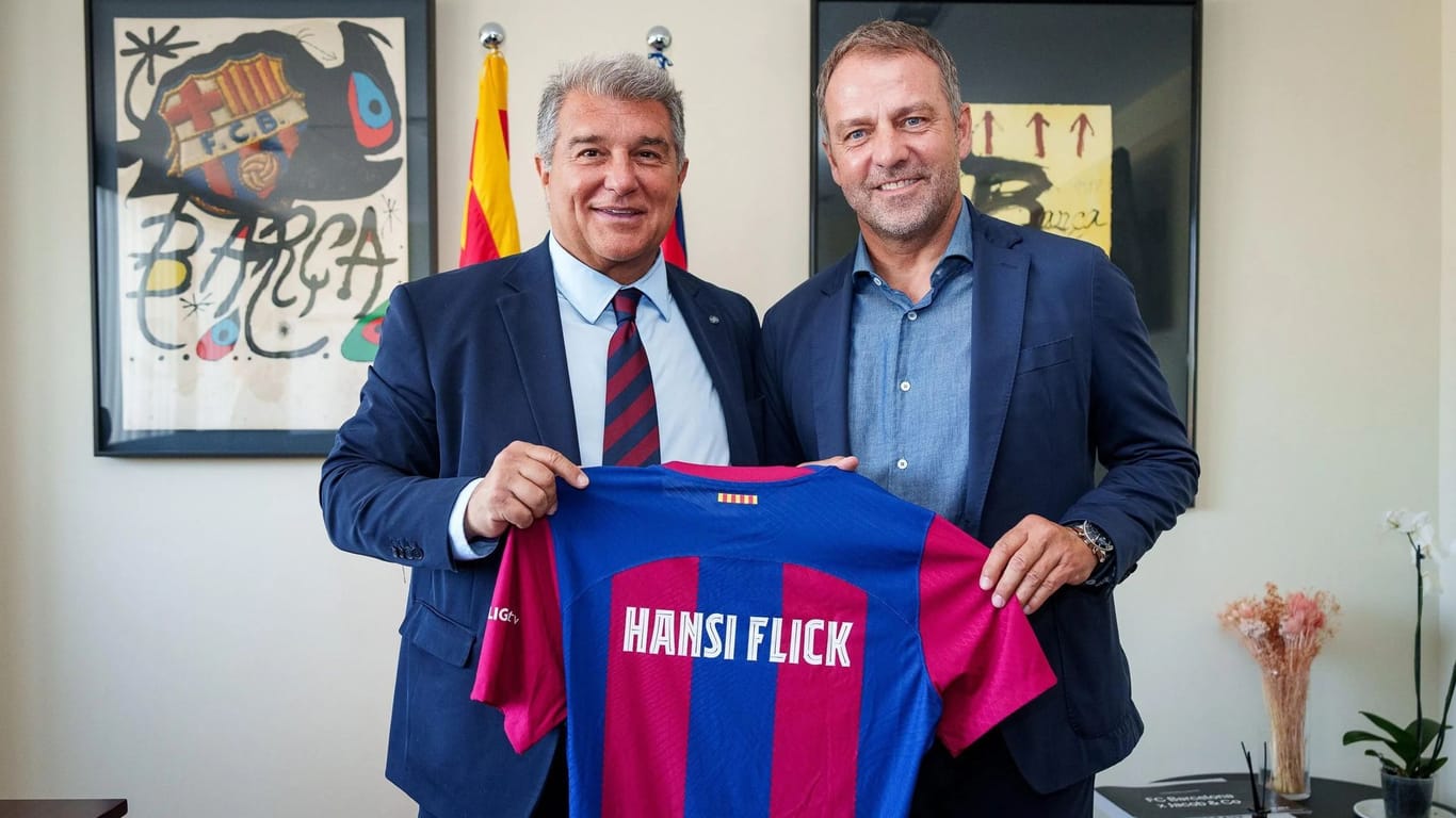 Hansi Flick (r)