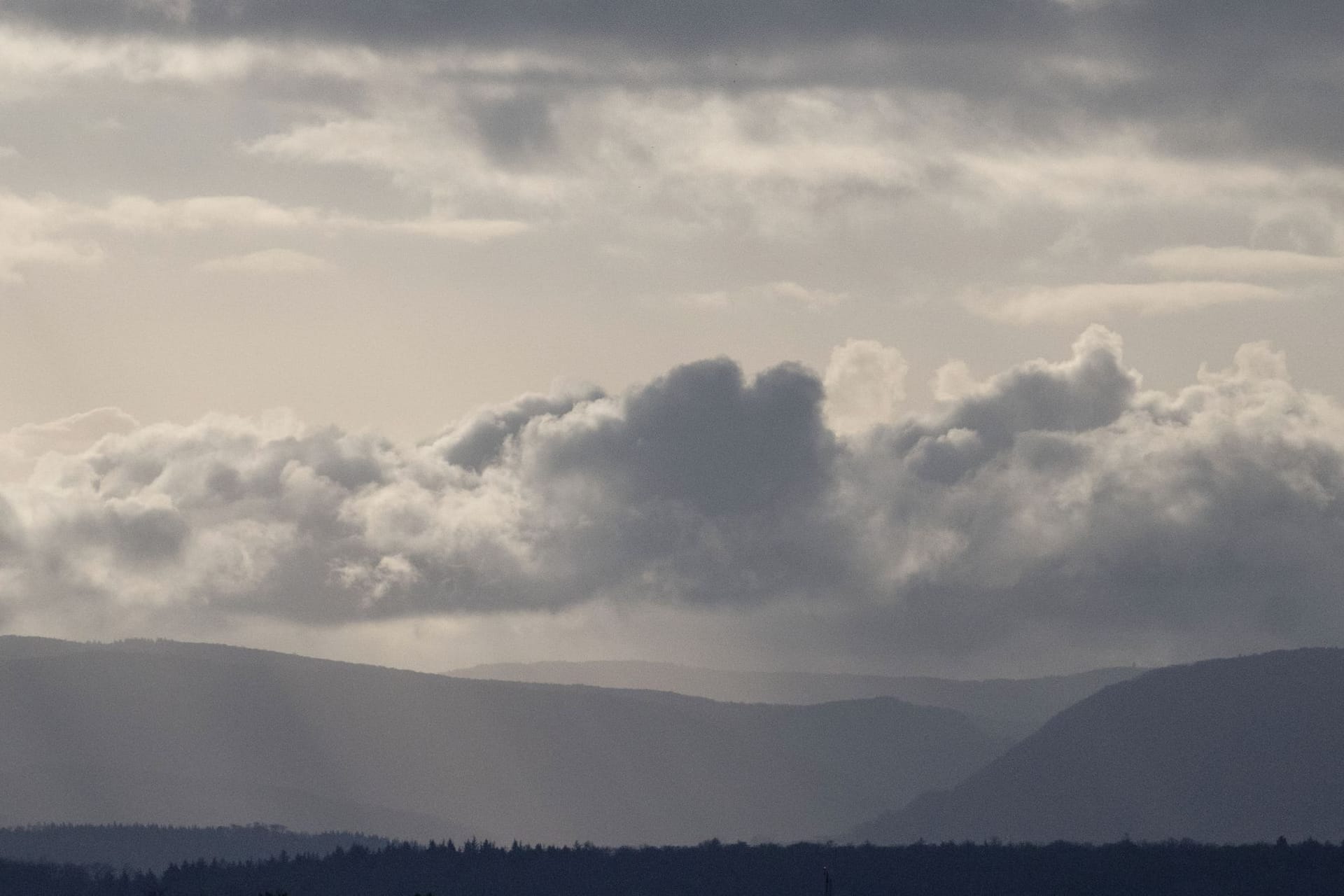 Wolken über der Schwäbischen Alb