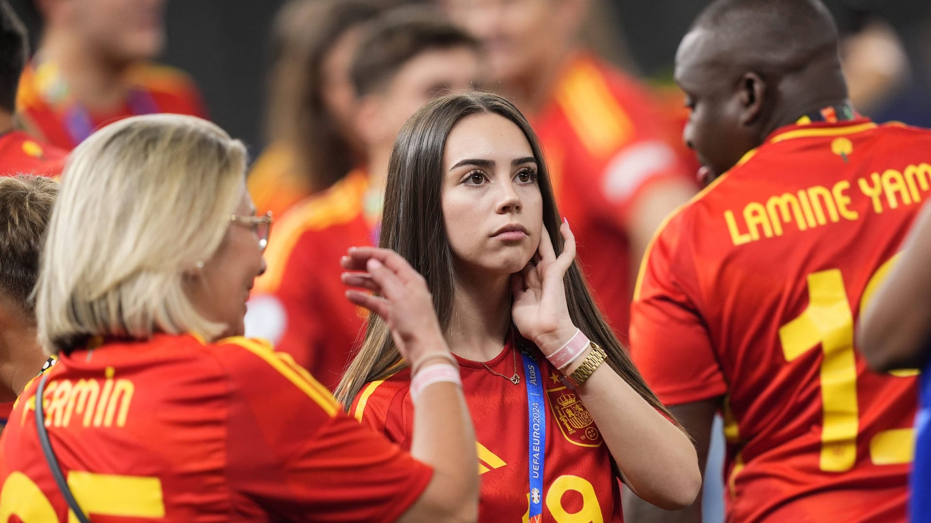 Sie feuerte Lamine Yamal beim EM-Finale im Berliner Stadion an.