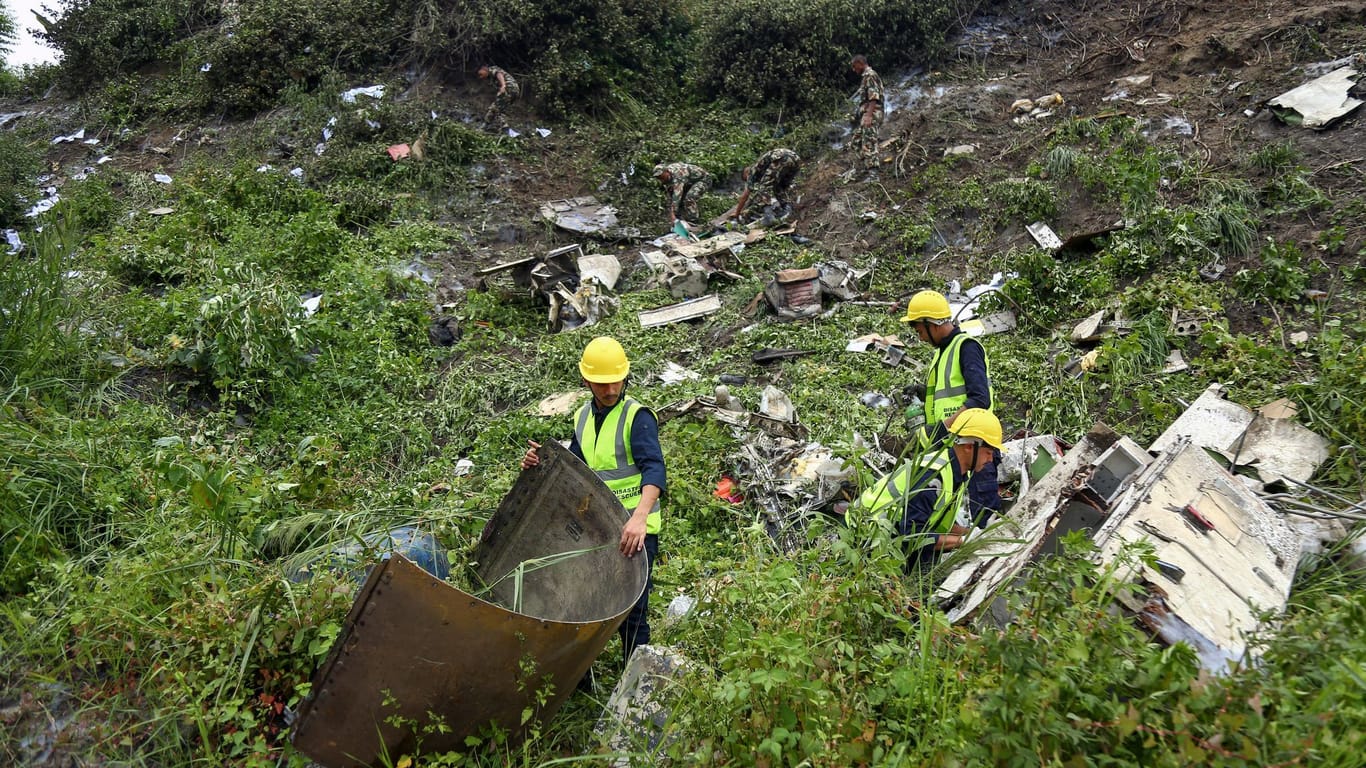 Flugzeugunglück in Nepal