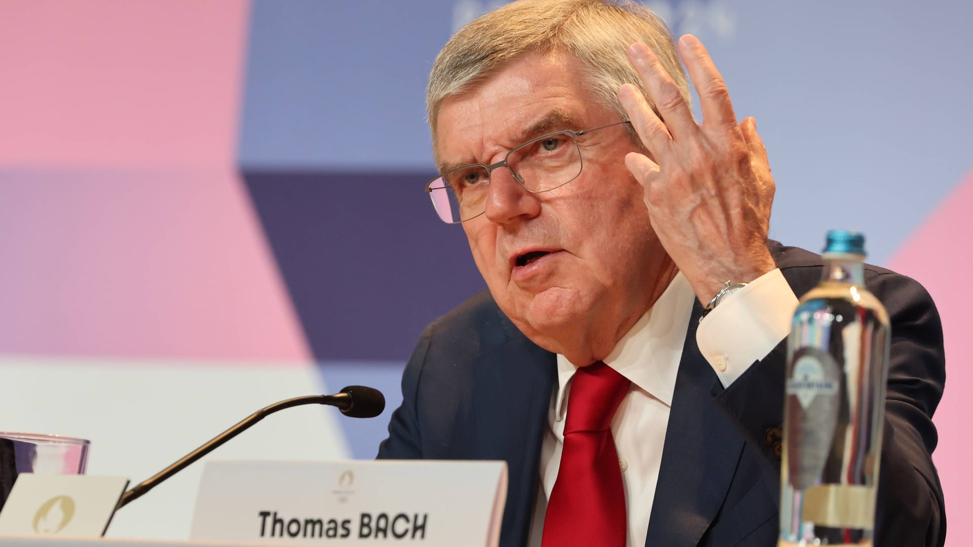 Thomas Bach vertraut den Ankündigungen der französischen Delegation.