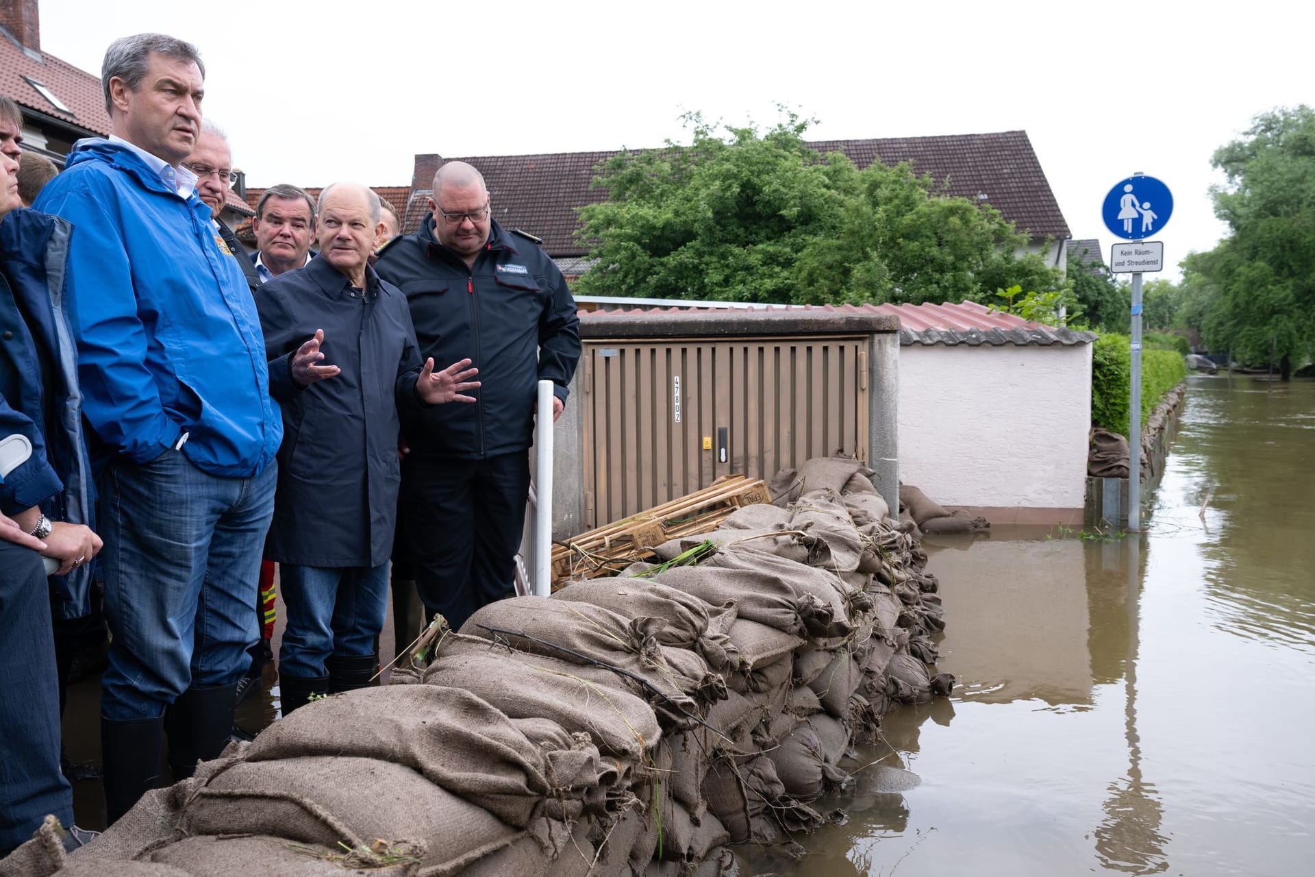 Hochwasser in Bayern - Reichertshofen