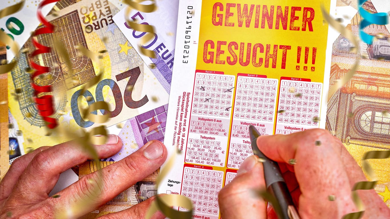 Eine Person füllt einen Lottoschein aus (Symbolbild): Ein Hamburger wäre beinahe Millionär geworden.