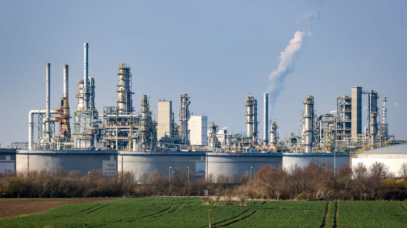 Chemiepark Leuna - Total-Raffinerie