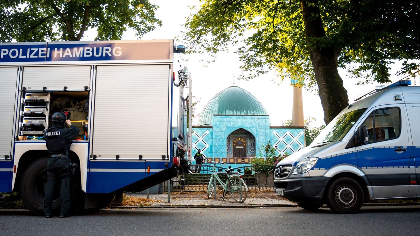 Razzien gegen Islamisten - Blaue Moschee Hamburg