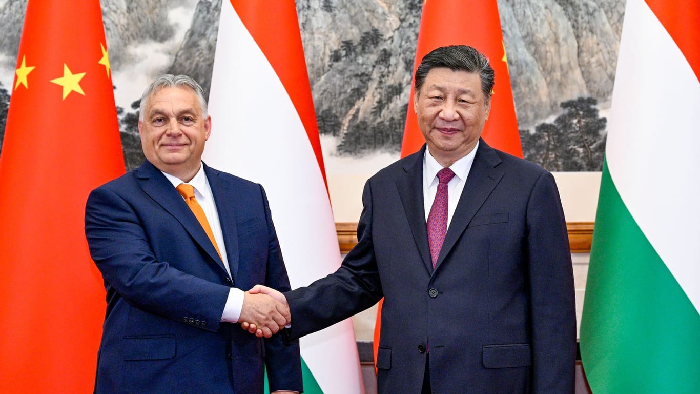 Ungarns Ministerpräsident Orban besucht China