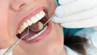 Zahnarztbesuch: Je vollständiger ein Gebiss ist, desto besser ist dies für die Erhaltung des Normalgewichtes.
