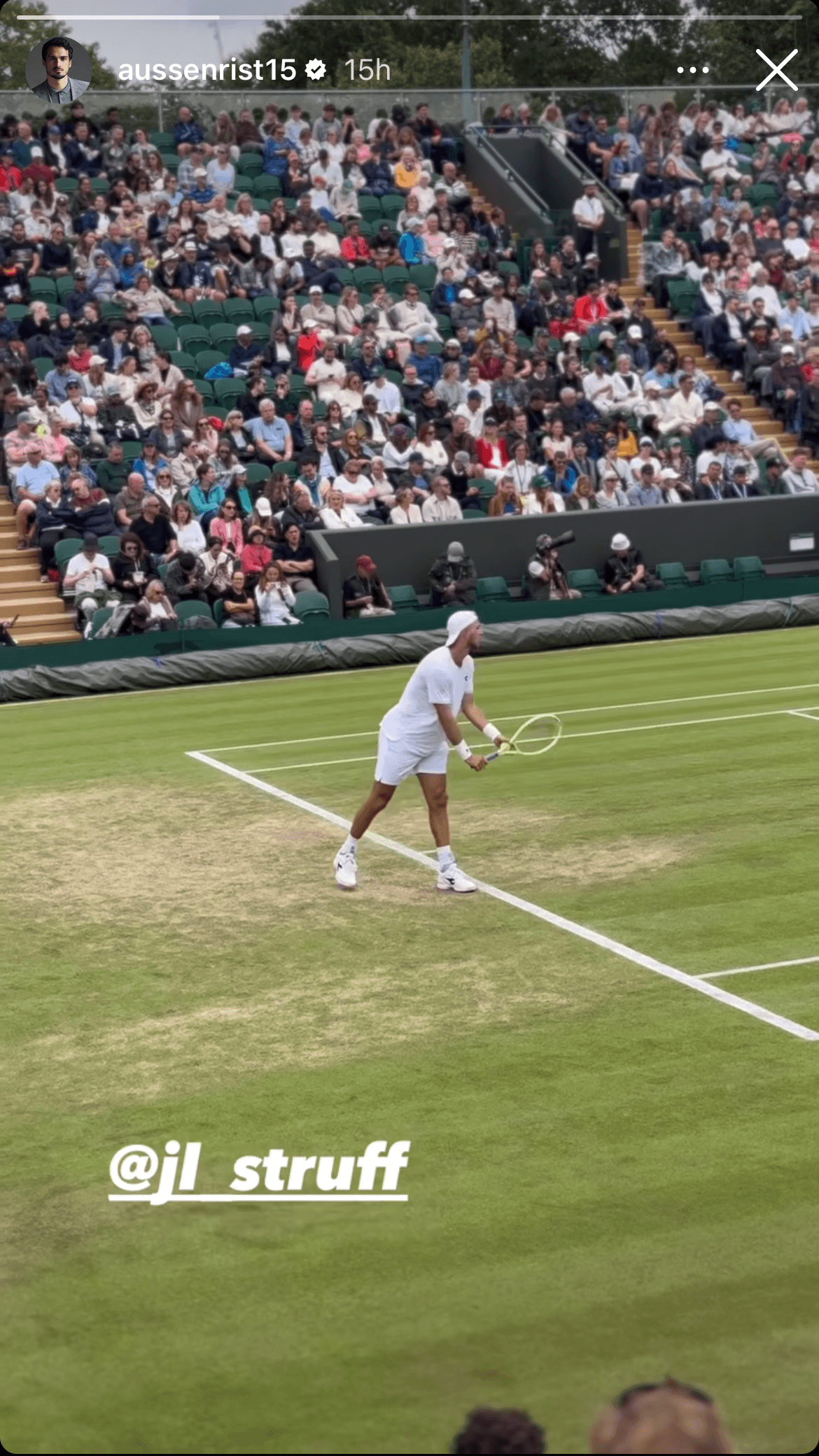 Foto vom Tennis-Platz: Mats Hummels unterstütze seinen Kumpel Jan-Lennard Struff in Wimbledon live vor Ort.