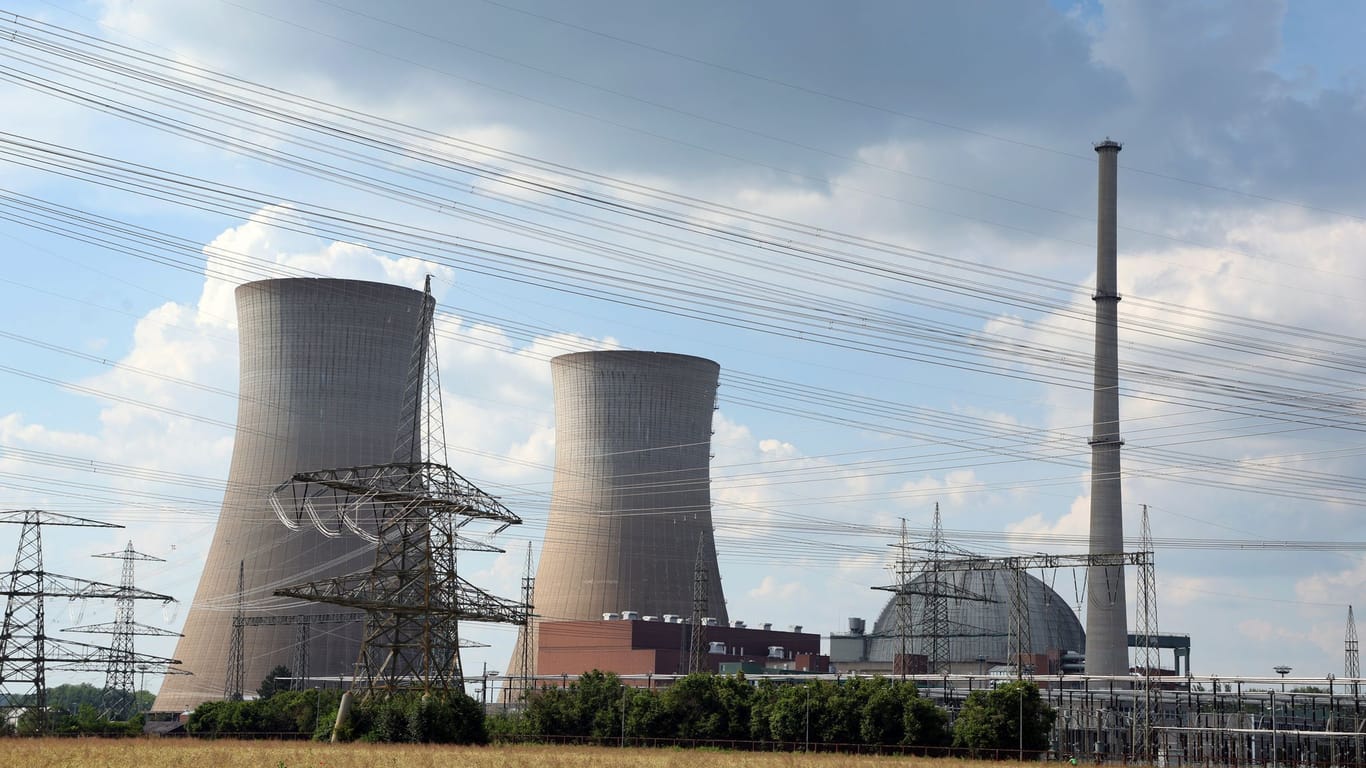 Bayern, Grafenrheinfeld (Archivbild): In dem stillgelegten Atomkraftwerk ist ein Feuer ausgebrochen.