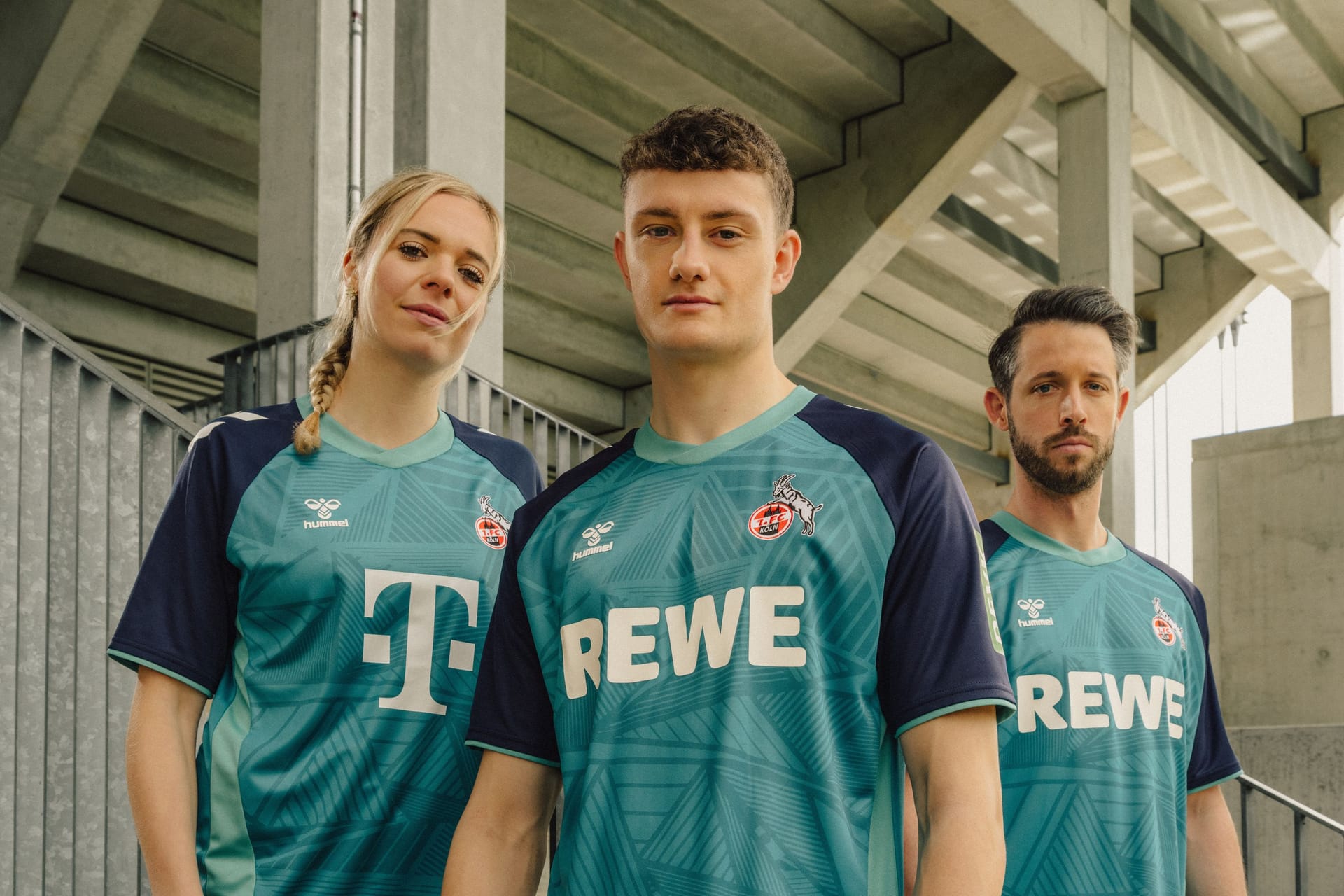 Das neue Ausweichtrikot des 1. FC Köln in der Saison 2024/25.