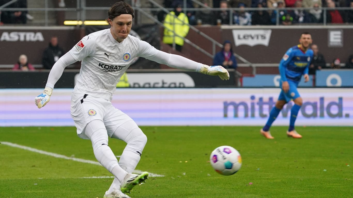 Tino Casali von Eintracht Braunschweig