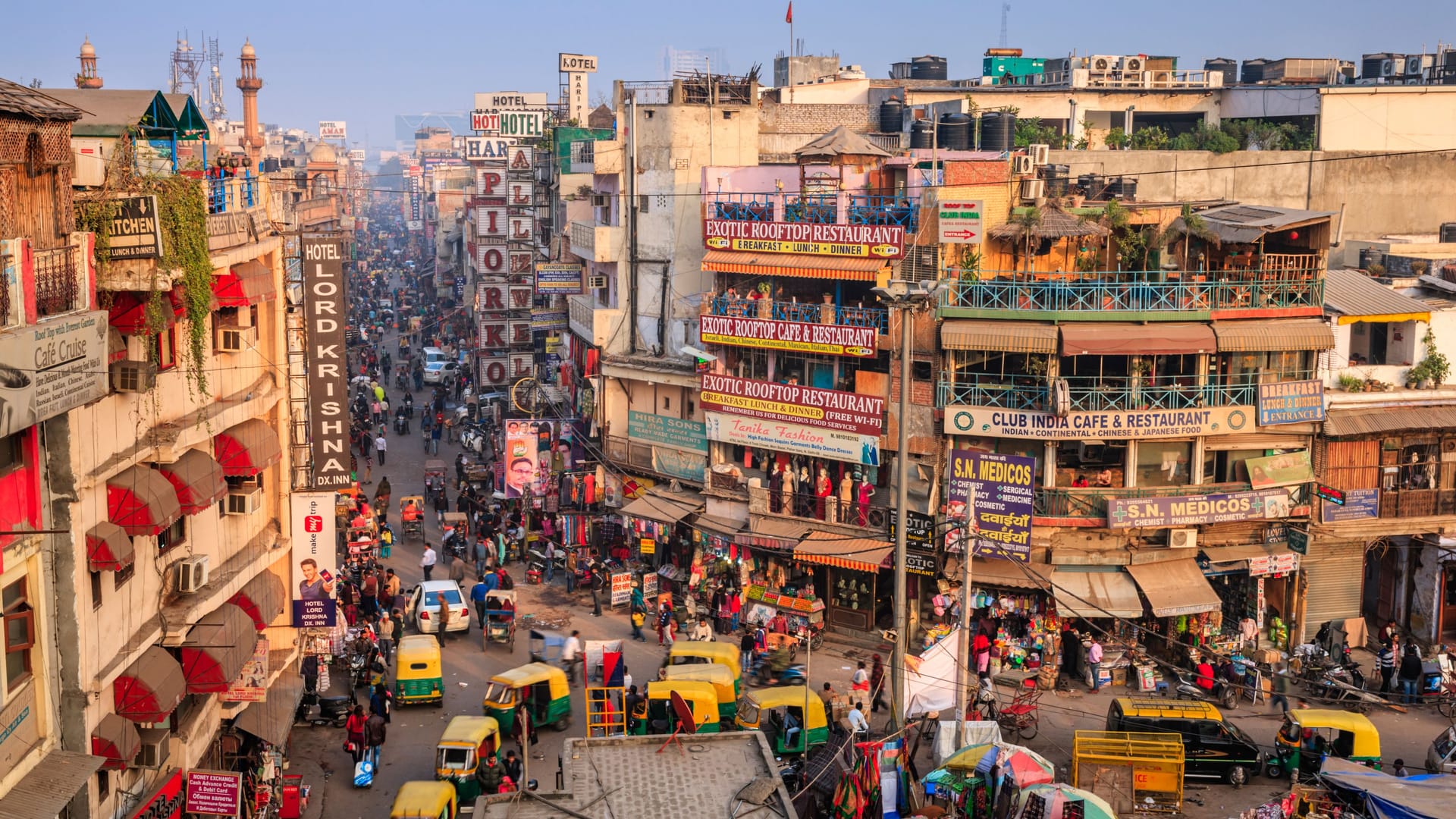 Der Hauptbasar in Neu Dehli am Nachmittag(Archivbild): Durch die hohe Luftverschmutzung sterben mehr Menschen in der indischen Stadt.