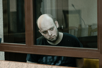 Rico K.: So sah der 30-jährige Berliner beim Prozess in Belarus aus.