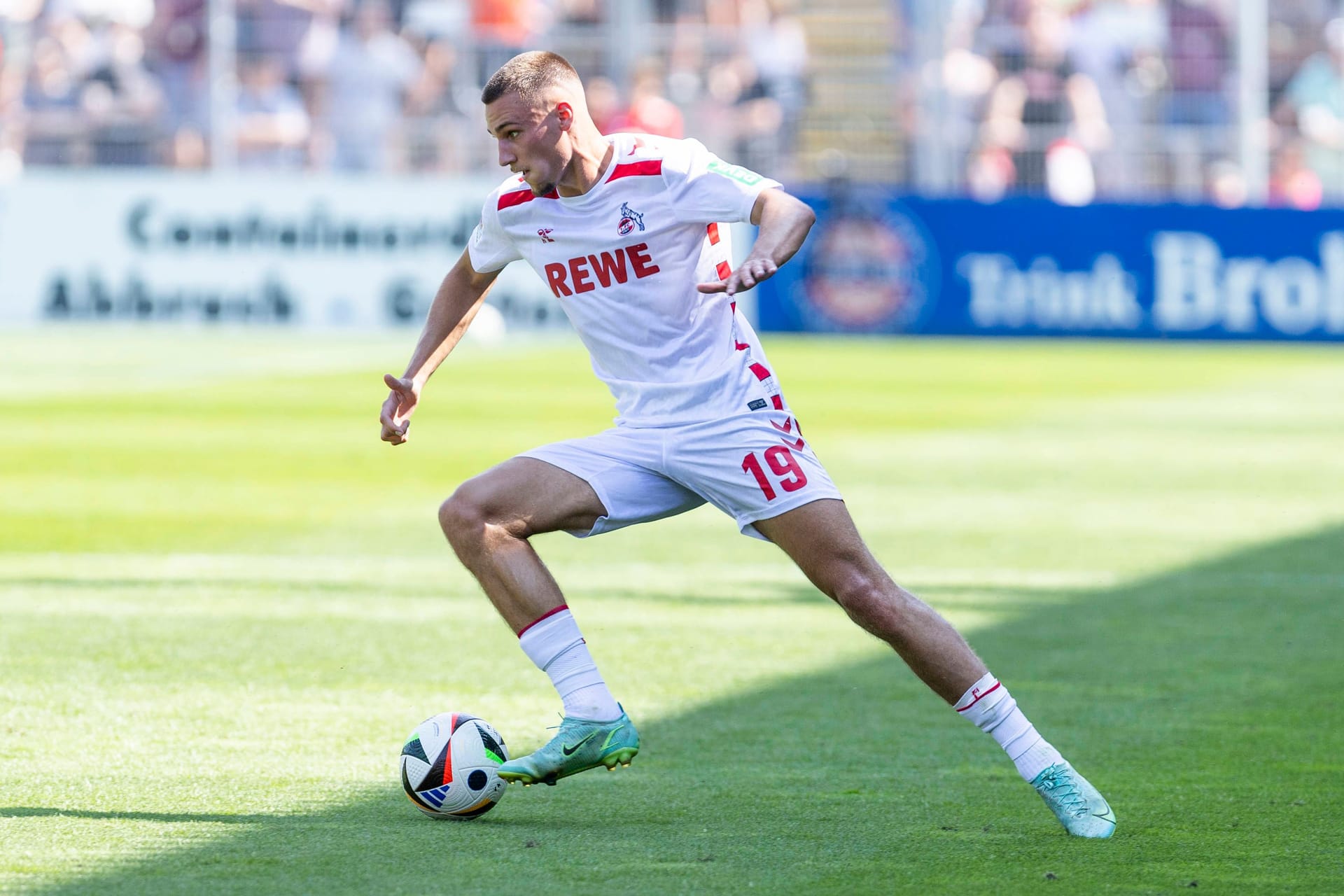 Tim Lemperle im Testspiel gegen Viktoria Köln: Der Youngster schoss gegen Swansea zwei Tore.