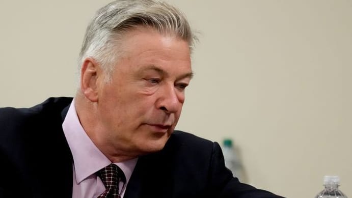 Alec Baldwin im Gerichtssaal: Der US-Schauspieler war wegen fahrlässiger Tötung angeklagt.