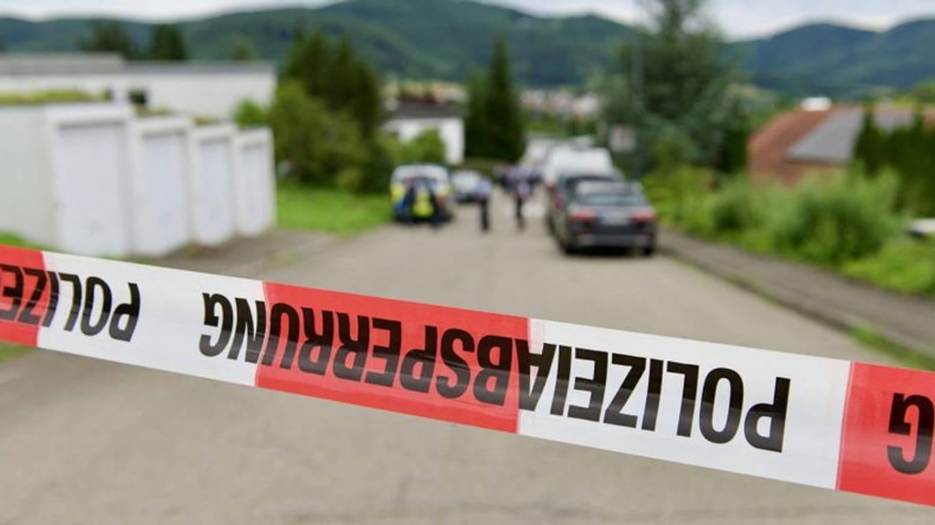 Polizeieinsatz nach Mord in Baden-Württemberg.