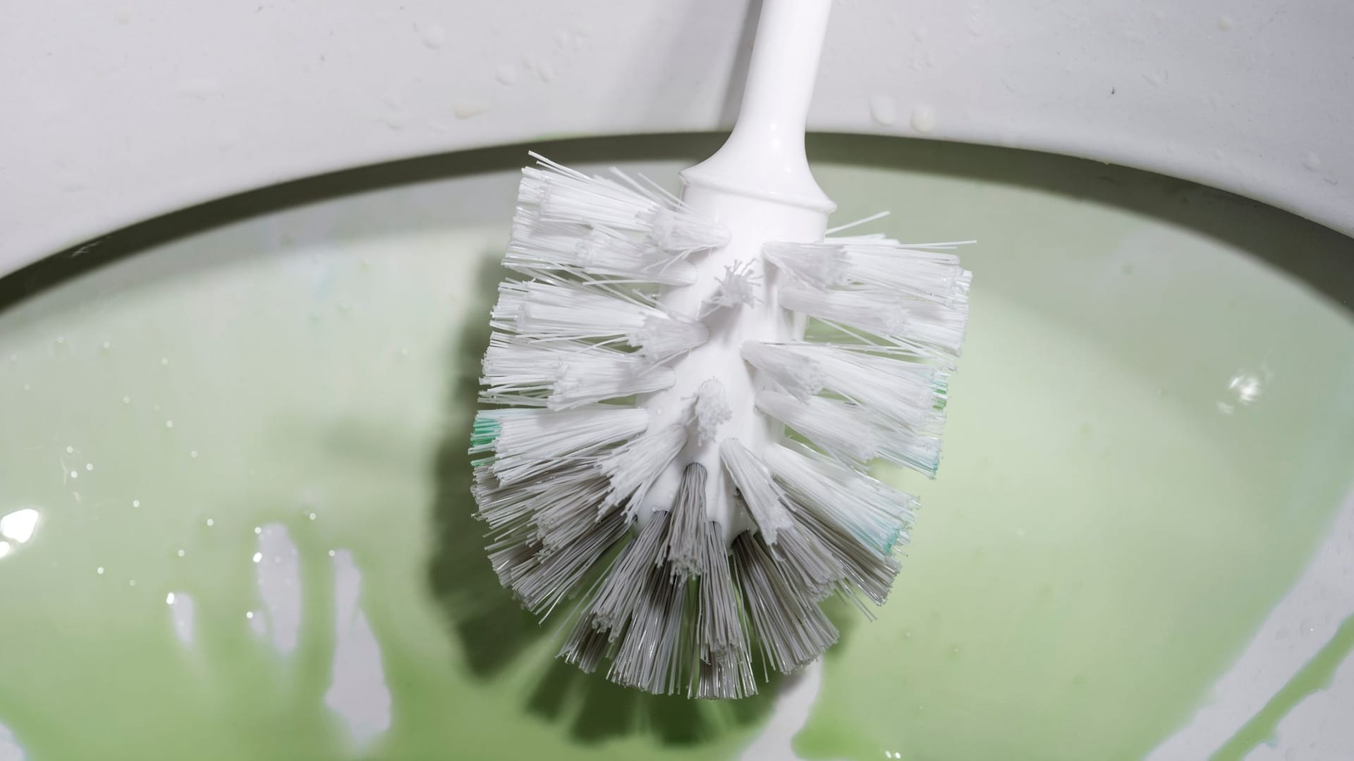 Toilettenreinigung: Hygiene spielt dabei eine wichtige Rolle.