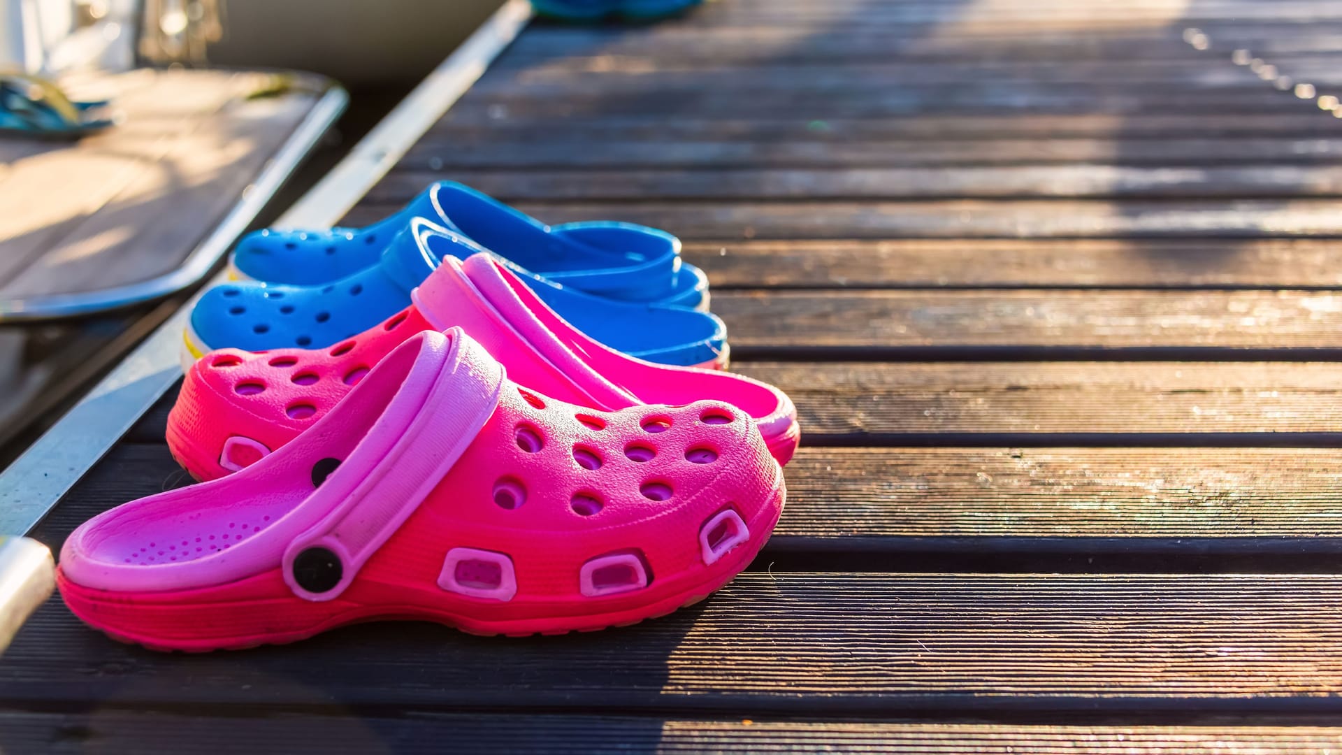 Finden Sie heute Ihr ideales Paar: Amazon senkt die Preise für verschiedene Crocs-Modelle. (Symbolbild)