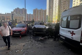 In sozialen Netzwerken kursieren Bilder der Explosion in Moskau: Russischen Medien zufolge arbeitete das Opfer für den Geheimdienst.
