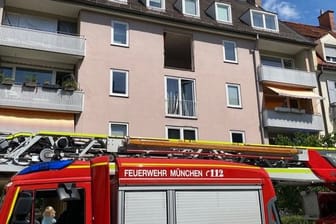Die Feuerwehr rückte am Sonntagnachmittag in der Schaftlachstraße an.