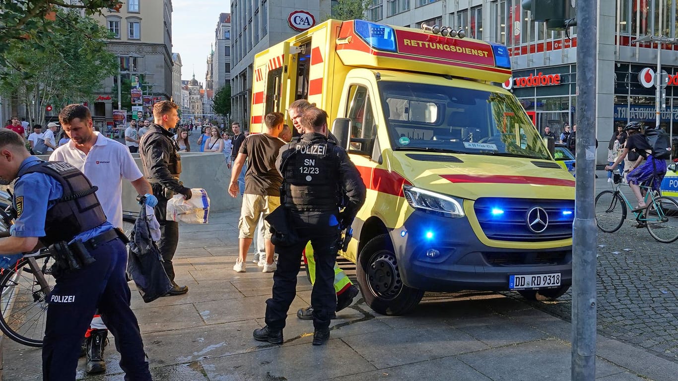 Die Rettungskräfte waren mit einem Großaufgebot im Einsatz.