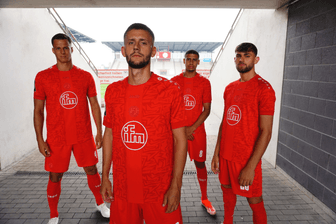 Das neue Heimtrikot von Rot-Weiss Essen wurde unter dem Motto "All Red" designt.