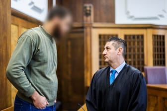 Ehemaliger IS-Kämpfer steht in Duisburg vor Gericht
