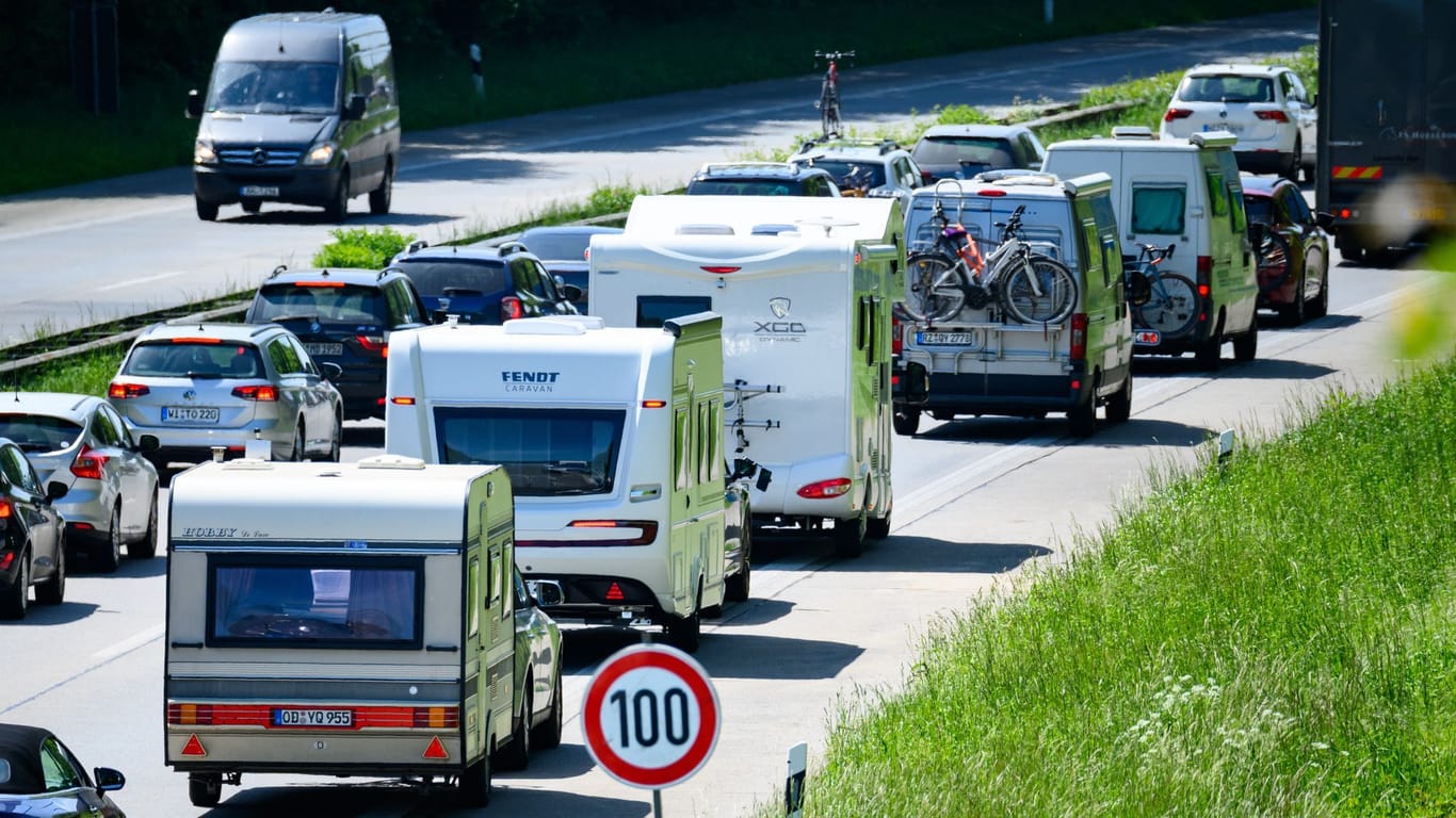 Mit Wohnmobil und Caravan in den Urlaub.