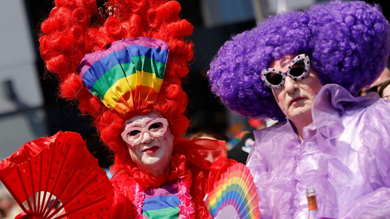 Menschen bei dem Christopher Street Day (Archivbild): Mit der Demonstration soll die queere Sichtbarkeit gestärkt werden.