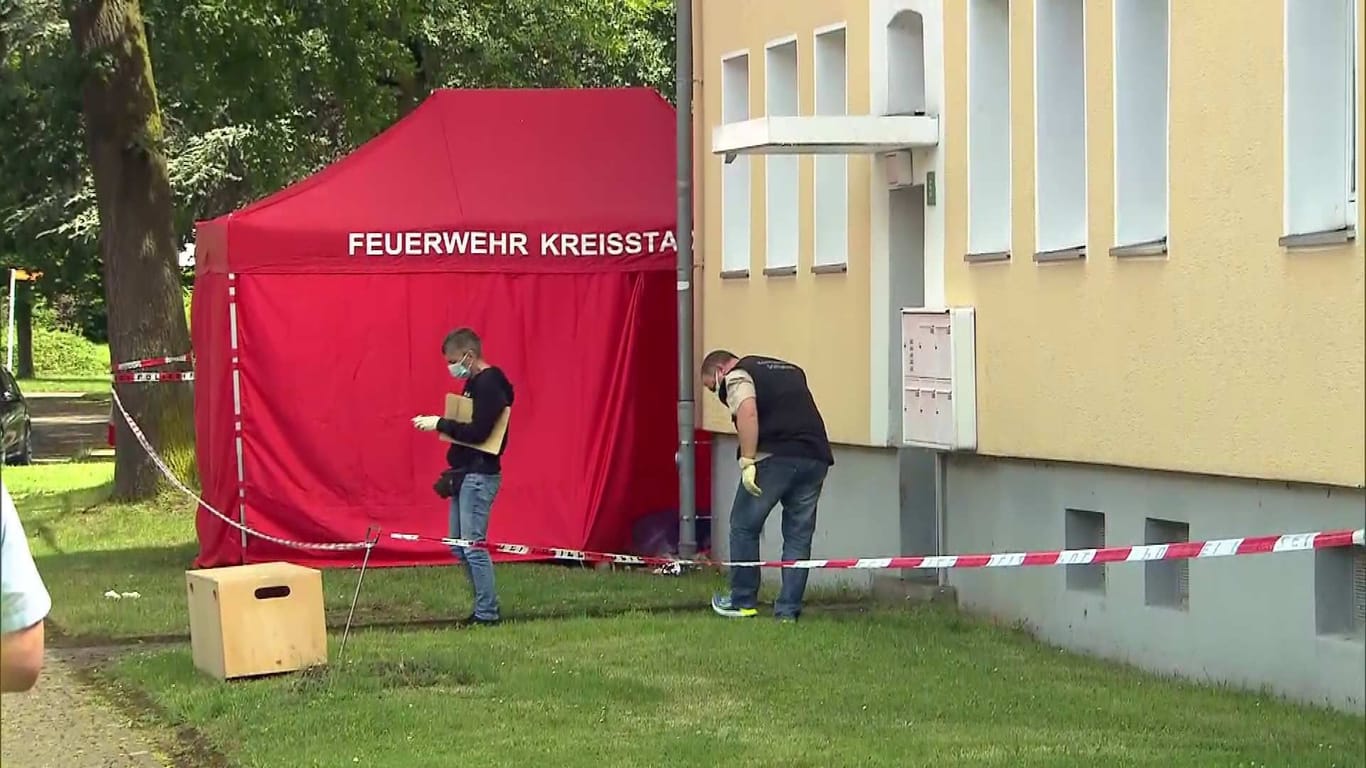 Im Ortsteil Massen gibt es im Bereich der Lippestraße derzeit einen größeren Einsatz der Polizei: Nach ersten Informationen wurde dort eine Leiche gefunden.