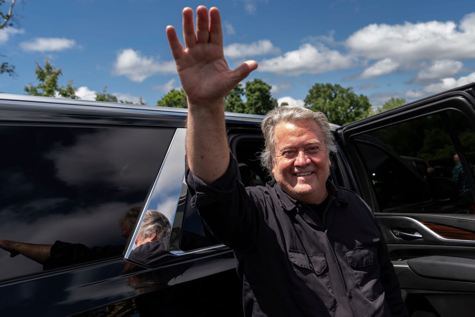 Steve Bannon kommt am Bundesgefängnis in Danbury an.